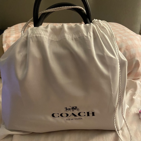 Coach small satchel crossbody purse - Picture 4 of 5